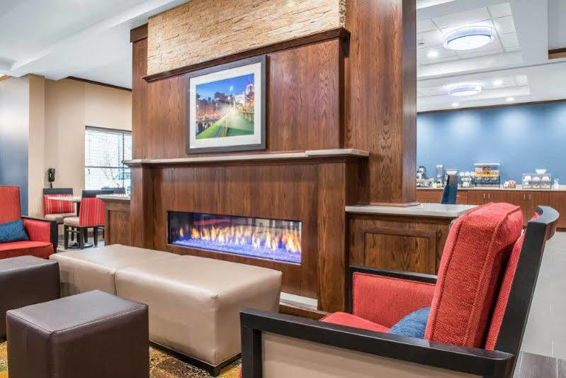 Comfort Inn & Suites Pittsburgh Eksteriør billede